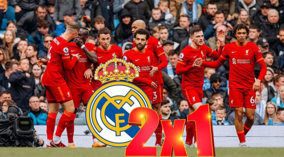 Jugadores del Liverpool con escudo Real Madrid y símbolo 2x1