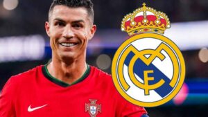 Cristiano con escudo Real Madrid