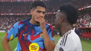 Ronald Araújo y Vinicius